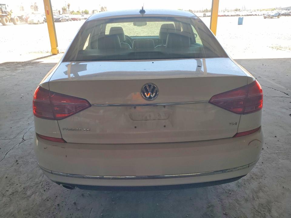 Aukcja sprzedaży 2016 Volkswagen Passat, vin: 1VWBS7A31GC065398, numer aukcji: 58292626
