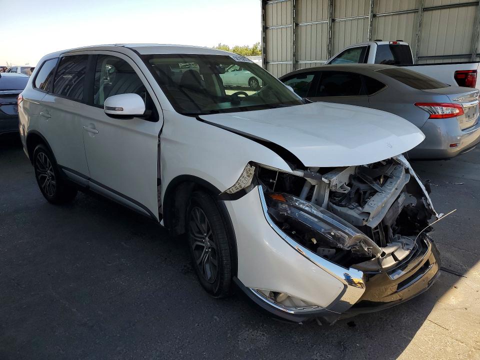 Продаж на аукціоні авто 2018 Mitsubishi Outlander, vin: JA4AZ3A37JZ042998, номер лоту: 58785876