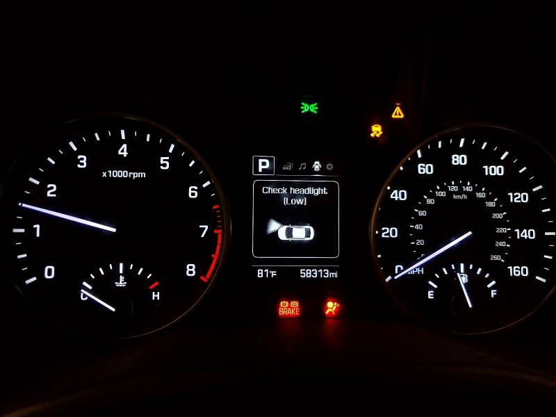 56067716 :رقم المزاد ، 5NPD84LF1JH388183 vin ، 2018 Hyundai Elantra مزاد بيع