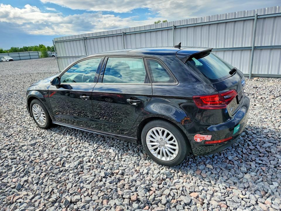 Продаж на аукціоні авто 2016 Audi A3, vin: WAUVPBFF0GA093130, номер лоту: 57578306