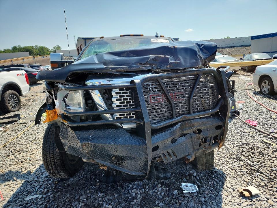 55930056 :رقم المزاد ، 1GT42YE86GF118585 vin ، 2016 Gmc Sierra مزاد بيع