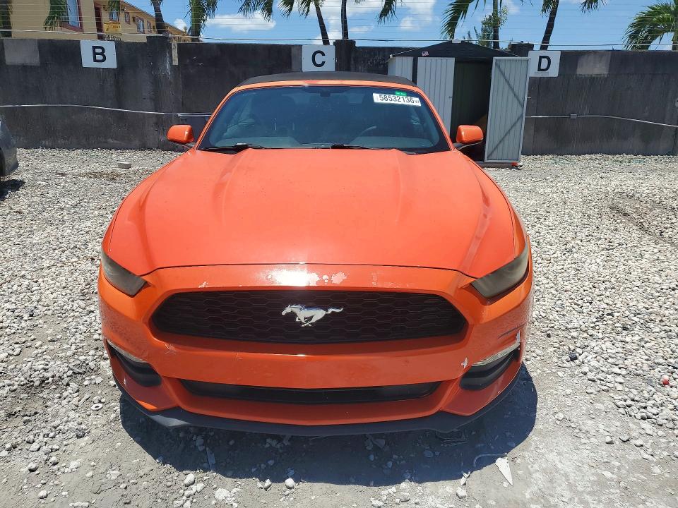 58532136 :رقم المزاد ، 1FATP8EM6F5401010 vin ، 2015 Ford Mustang مزاد بيع
