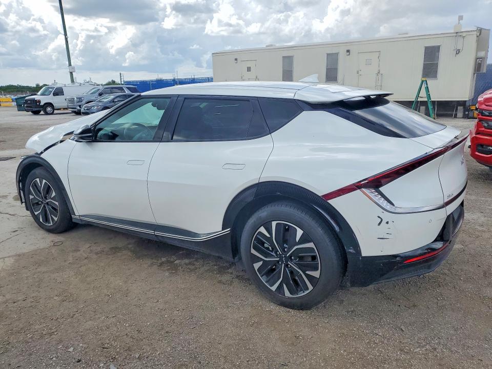 Продажа на аукционе авто 2024 Kia Ev6, vin: KNDC34LA6R5617922, номер лота: 55490926