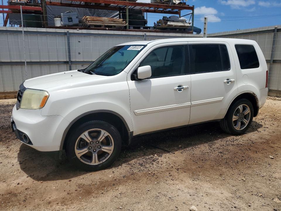 55813096 :رقم المزاد ، 5FNYF3H3XFB009378 vin ، 2015 Honda Pilot مزاد بيع