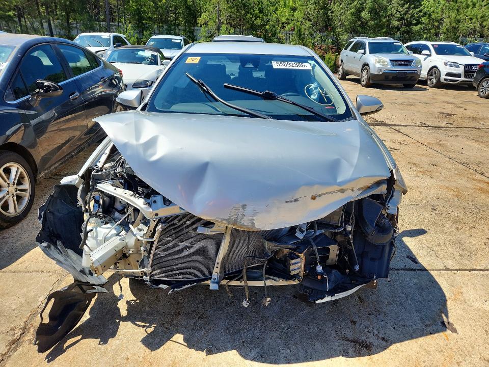 55092386 :رقم المزاد ، 5YFBURHE8KP881220 vin ، 2019 Toyota Corolla مزاد بيع