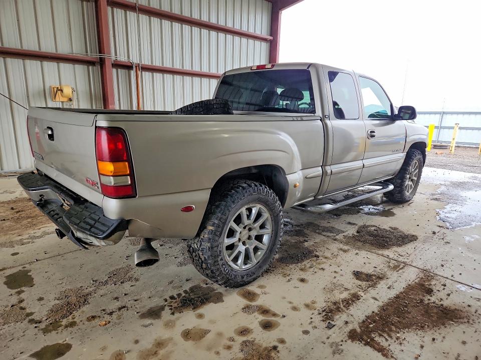 2002 Gmc Sierra მანქანა იყიდება აუქციონზე, vin: 2GTFK69U121324725, აუქციონის ნომერი: 58484626
