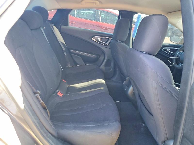 57060756 :رقم المزاد ، 1C3CCCAB7FN502803 vin ، 2015 Chrysler 200 مزاد بيع
