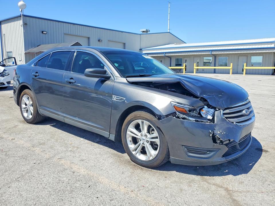 56549716 :رقم المزاد ، 1FAHP2D88JG137311 vin ، 2018 Ford Taurus مزاد بيع