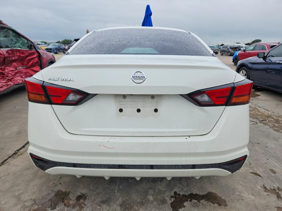 55651536 :رقم المزاد ، 1N4BL4BV6MN411966 vin ، 2021 Nissan Altima مزاد بيع