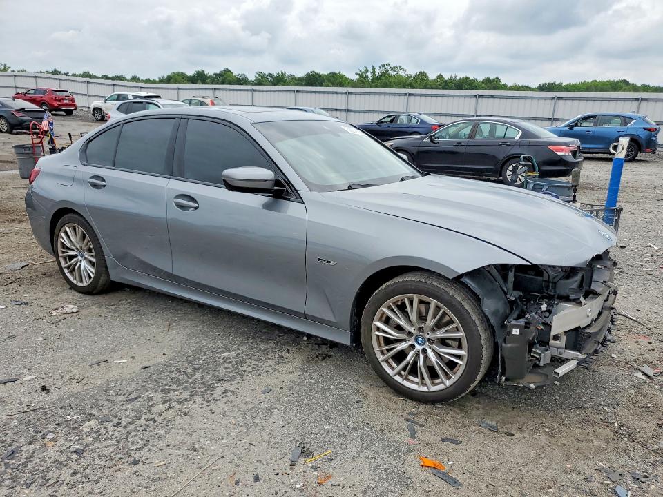 58252826 :رقم المزاد ، 3MW39FF07P8D01696 vin ، 2023 Bmw 330e مزاد بيع