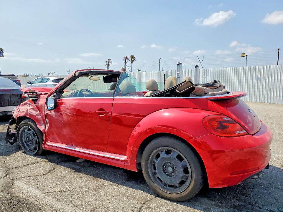85971125 :رقم المزاد ، 3VW5P7AT1DM822728 vin ، 2013 Volkswagen Beetle مزاد بيع