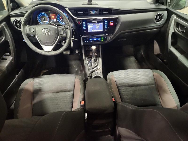 58091296 :رقم المزاد ، 5YFBURHE5JP754939 vin ، 2018 Toyota Corolla مزاد بيع