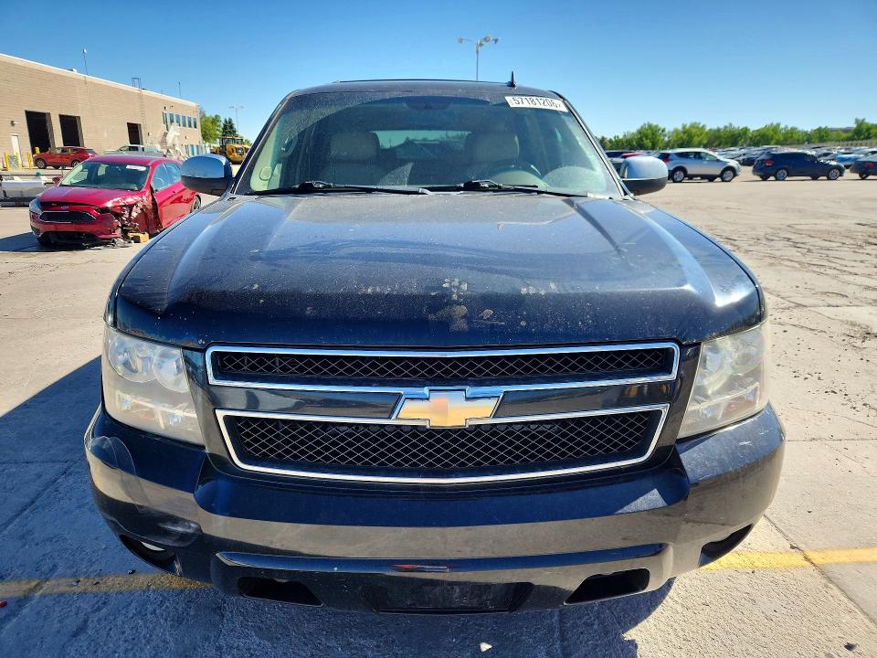 57181206 :رقم المزاد ، 1GNSKBE00BR208084 vin ، 2011 Chevrolet Tahoe مزاد بيع