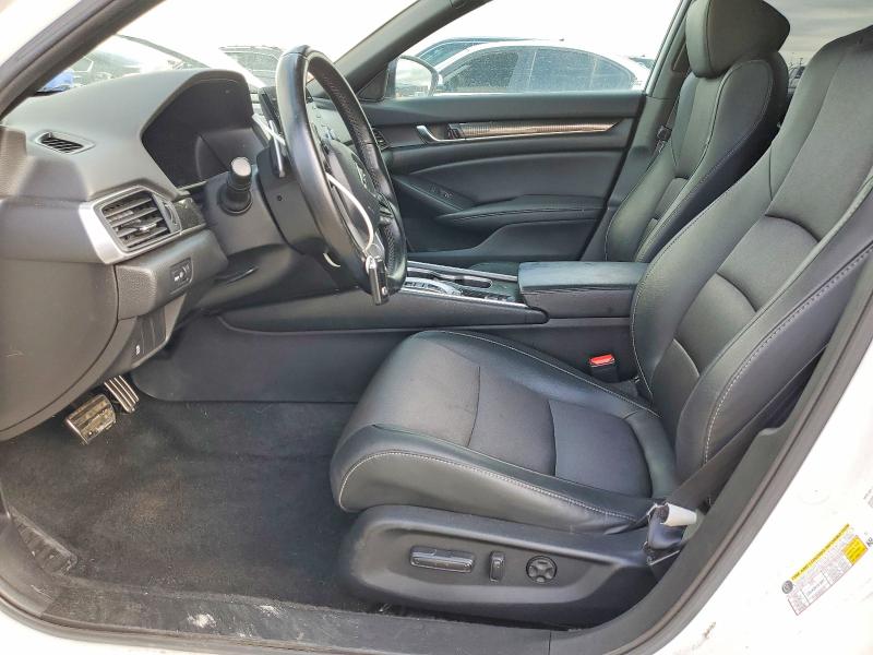 55813426 :رقم المزاد ، 1HGCV2F30MA015109 vin ، 2021 Honda Accord مزاد بيع