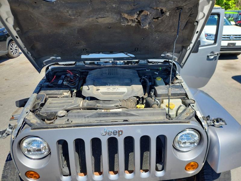 2013 Jeep Wrangler Unlimited მანქანა იყიდება აუქციონზე, vin: 1C4BJWEG0DL562838, აუქციონის ნომერი: 56948796