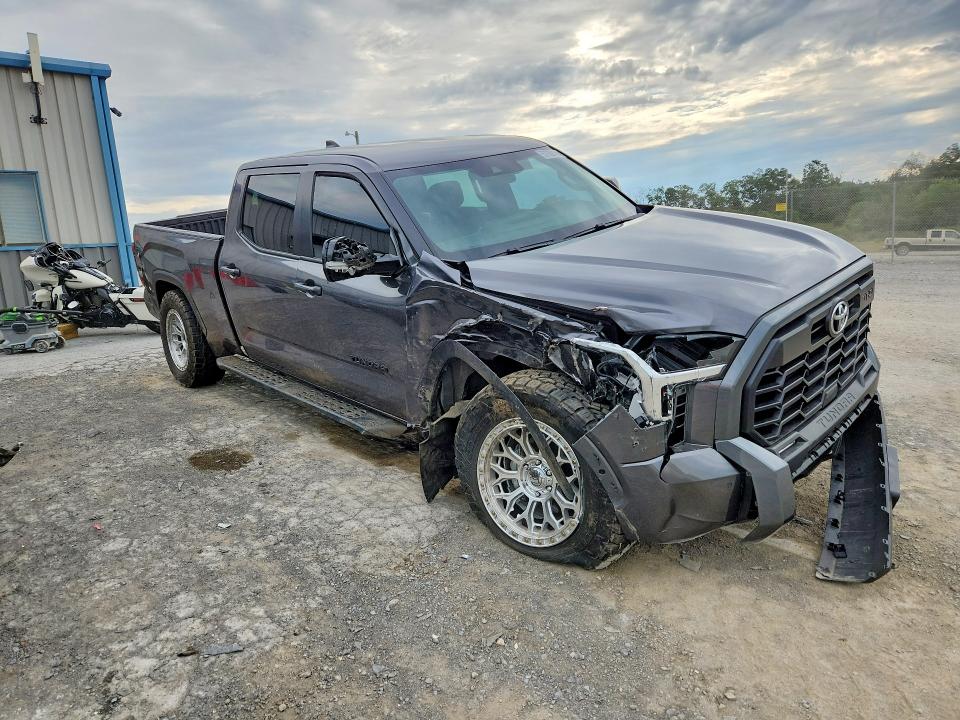 Продаж на аукціоні авто 2024 Toyota Tundra, vin: 5TFLA5EC1RX034902, номер лоту: 57700146