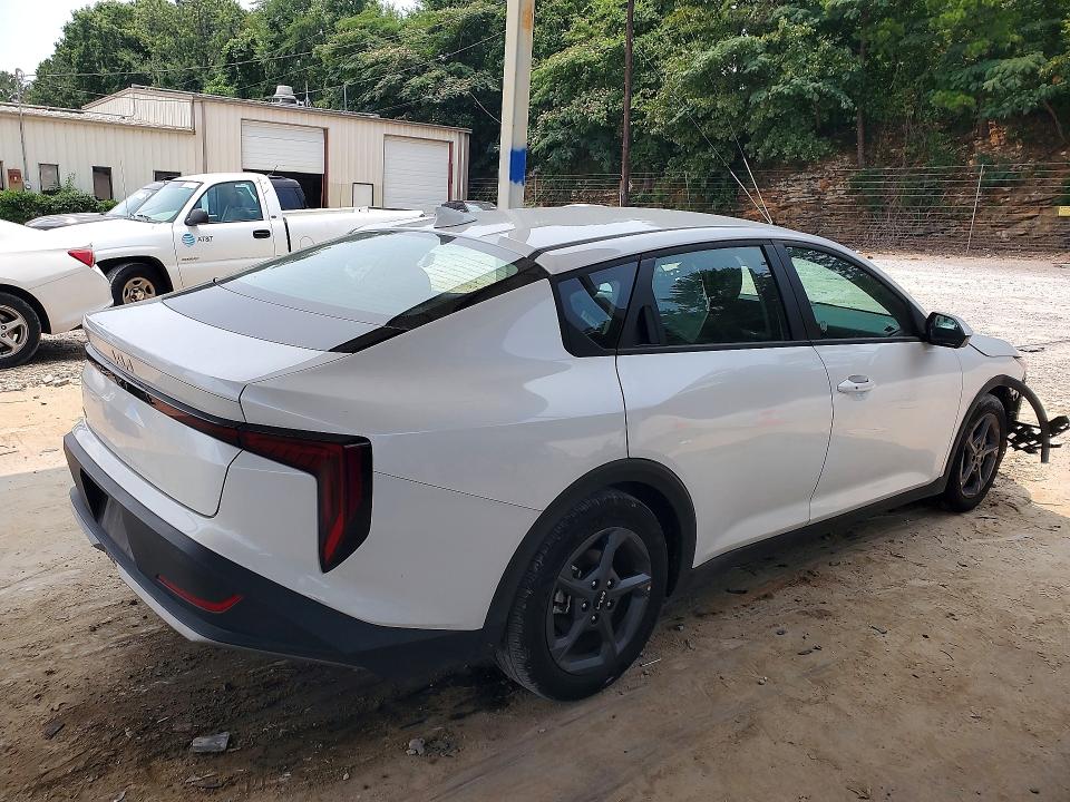Продажа на аукционе авто 2025 Kia K4, vin: 3KPFT4DE1SE132841, номер лота: 58739036