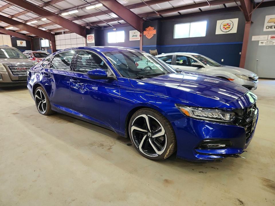 Продажа на аукционе авто 2018 Honda Accord, vin: 1HGCV1F33JA139705, номер лота: 55425046
