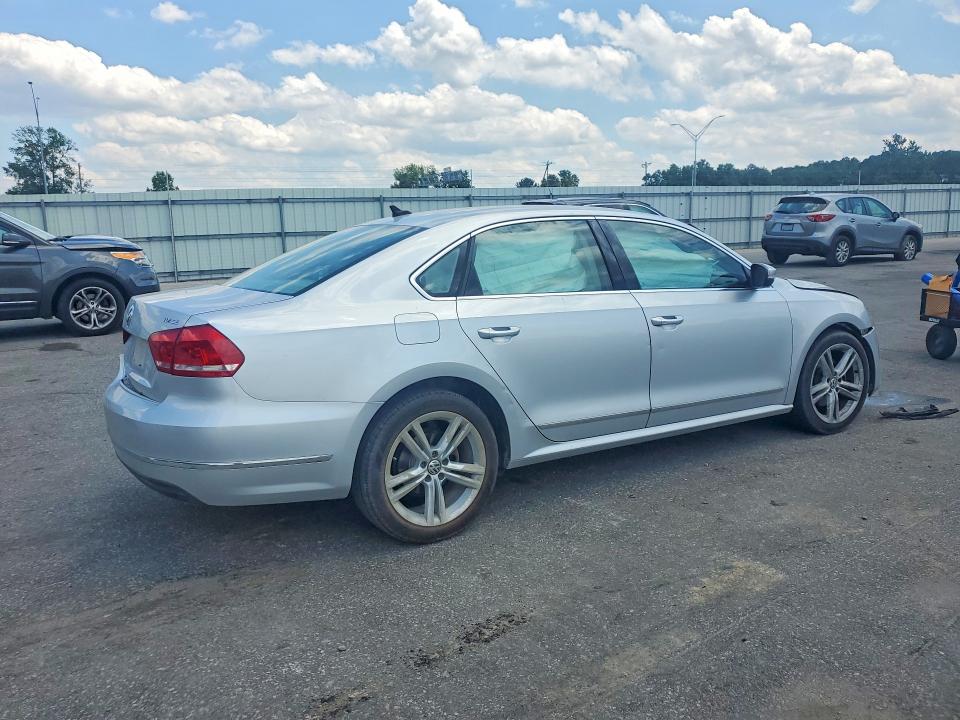 Продажа на аукционе авто 2015 Volkswagen Passat, vin: 1VWBV7A30FC044208, номер лота: 57194756