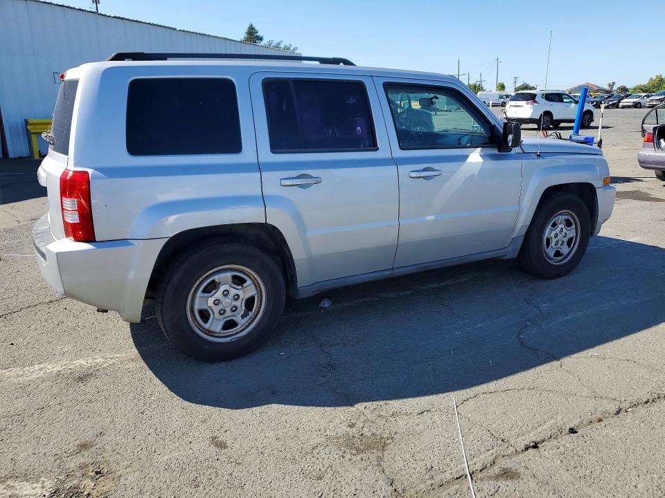 2010 Jeep Patriot მანქანა იყიდება აუქციონზე, vin: 1J4NT2GB8AD660050, აუქციონის ნომერი: 57022556