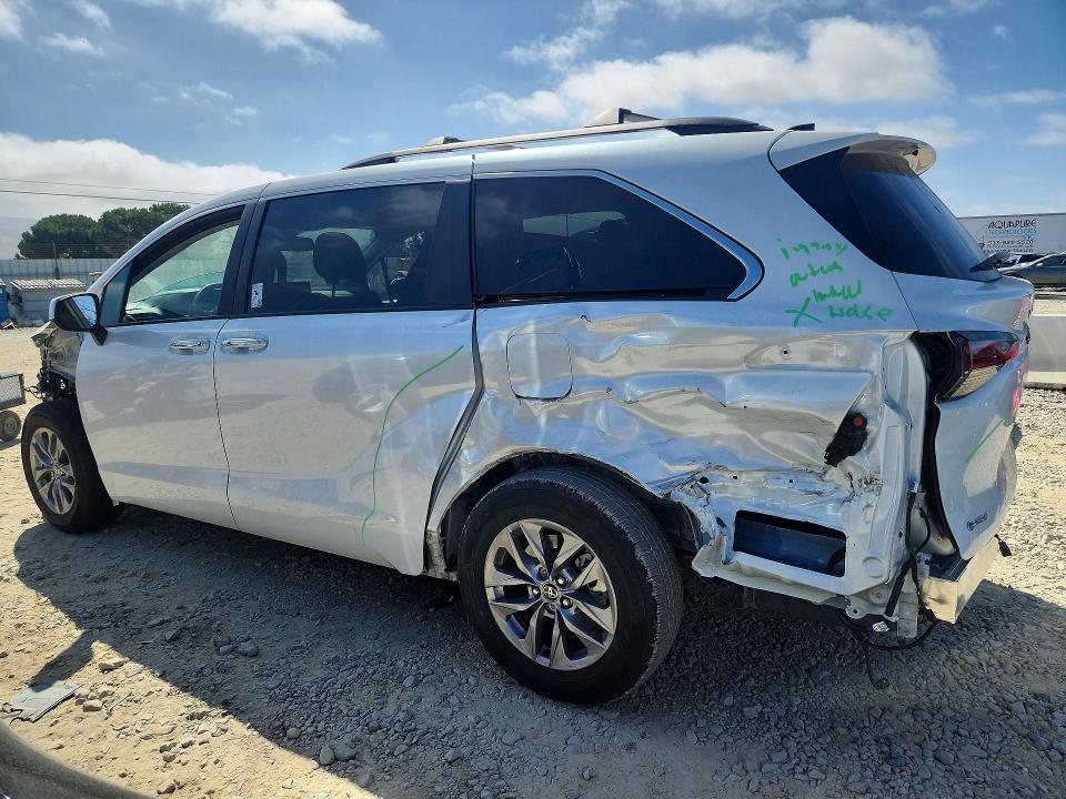 59176526 :رقم المزاد ، 5TDYRKEC5TS306488 vin ، 2026 Toyota Sienna مزاد بيع