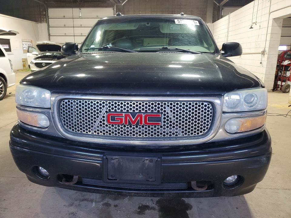 57302906 :رقم المزاد ، 1GKFK66UX4J121219 vin ، 2004 Gmc Yukon Xl مزاد بيع