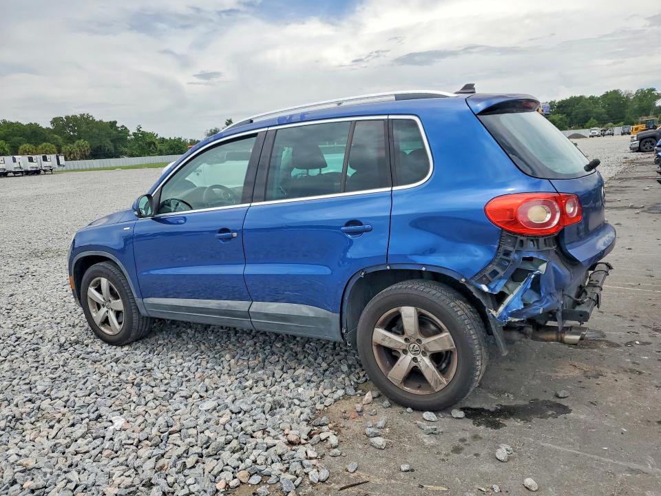 55627806 :رقم المزاد ، WVGAV7AX7AW002123 vin ، 2010 Volkswagen Tiguan مزاد بيع