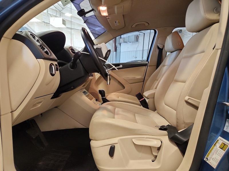 55348586 :رقم المزاد ، WVGBV7AX3HK023718 vin ، 2017 Volkswagen Tiguan مزاد بيع
