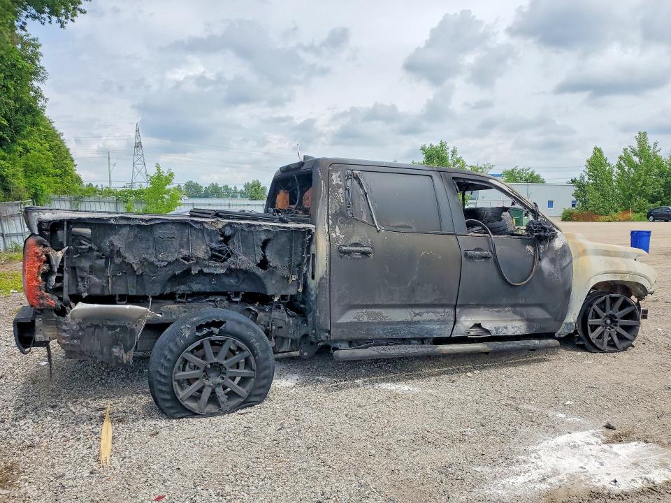 Продажа на аукционе авто 2024 Toyota Tundra, vin: 5TFWA5DB8RX224749, номер лота: 59102986
