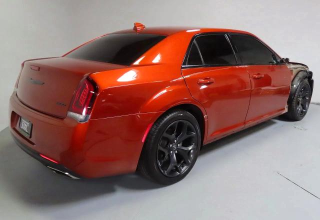 2021 Chrysler 300 მანქანა იყიდება აუქციონზე, vin: 2C3CCAAGXMH609365, აუქციონის ნომერი: 57200236