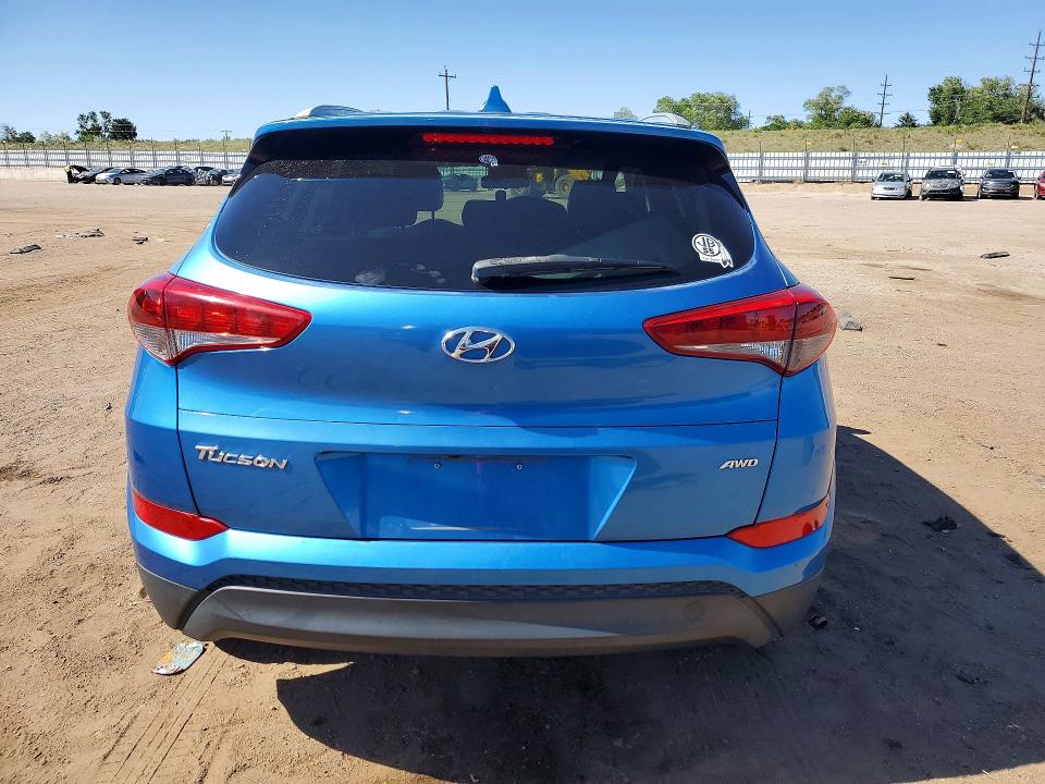 57174046 :رقم المزاد ، KM8J3CA43JU735284 vin ، 2018 Hyundai Tucson مزاد بيع