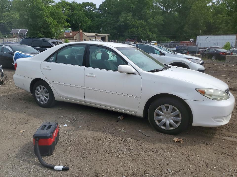 58089856 :رقم المزاد ، 4T1BE32K05U587533 vin ، 2005 Toyota Camry مزاد بيع