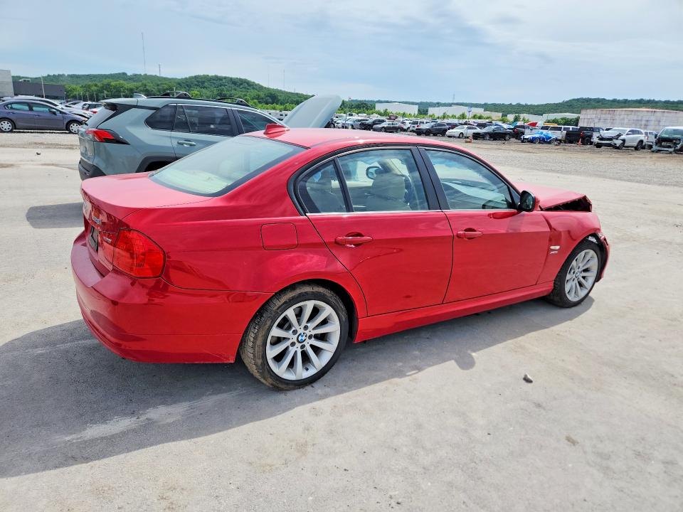 55639276 :رقم المزاد ، WBAPK7C59BF195358 vin ، 2011 Bmw 328 مزاد بيع