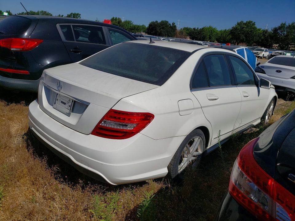 Продаж на аукціоні авто 2014 Mercedes-benz C, vin: WDDGF4HB2ER310671, номер лоту: 56377196