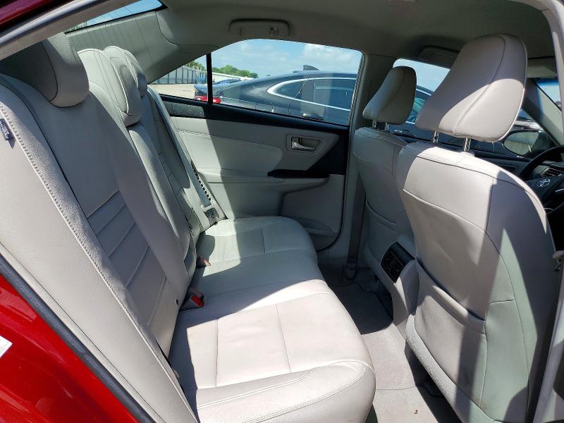 56251036 :رقم المزاد ، 4T1BD1FK0FU144088 vin ، 2015 Toyota Camry Hybrid مزاد بيع