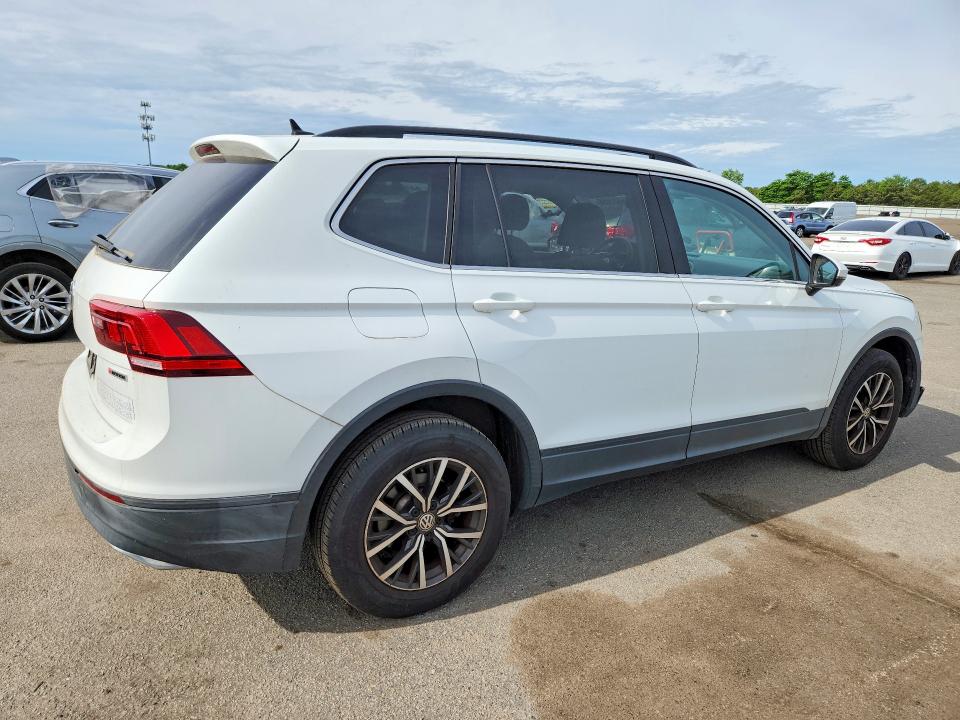 58085656 :رقم المزاد ، 3VV2B7AX4KM100028 vin ، 2019 Volkswagen Tiguan مزاد بيع