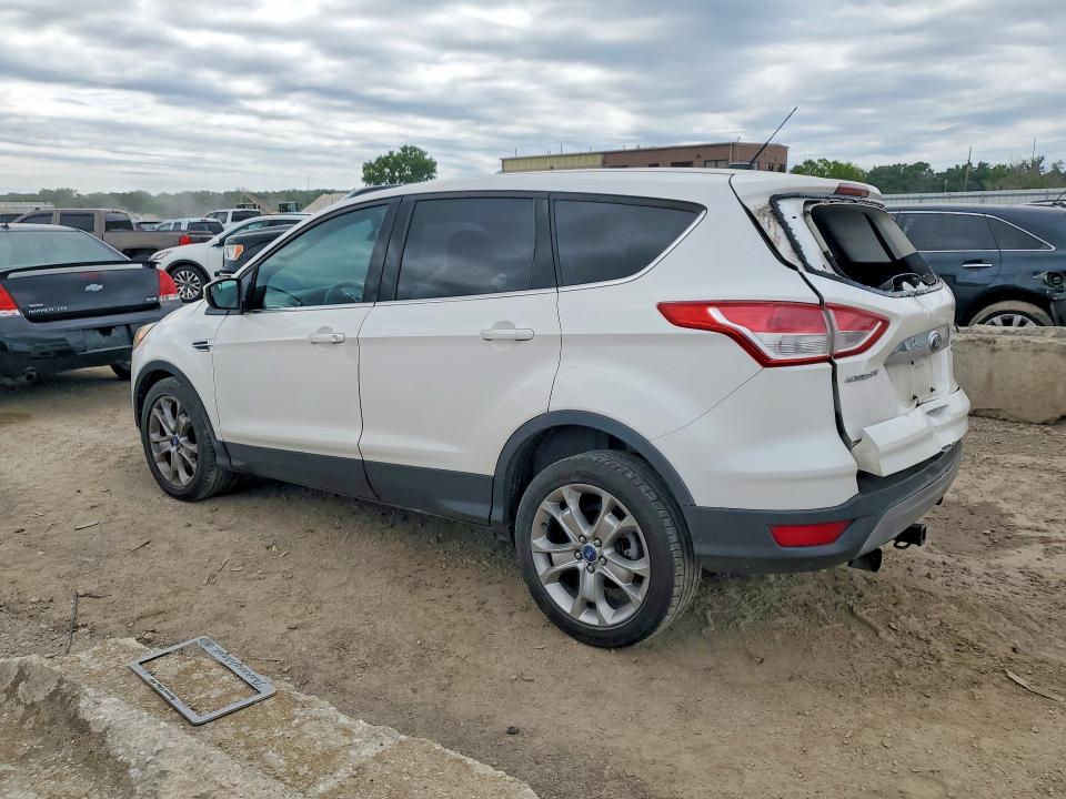 2013 Ford Escape მანქანა იყიდება აუქციონზე, vin: 1FMCU9H98DUA07779, აუქციონის ნომერი: 55932316