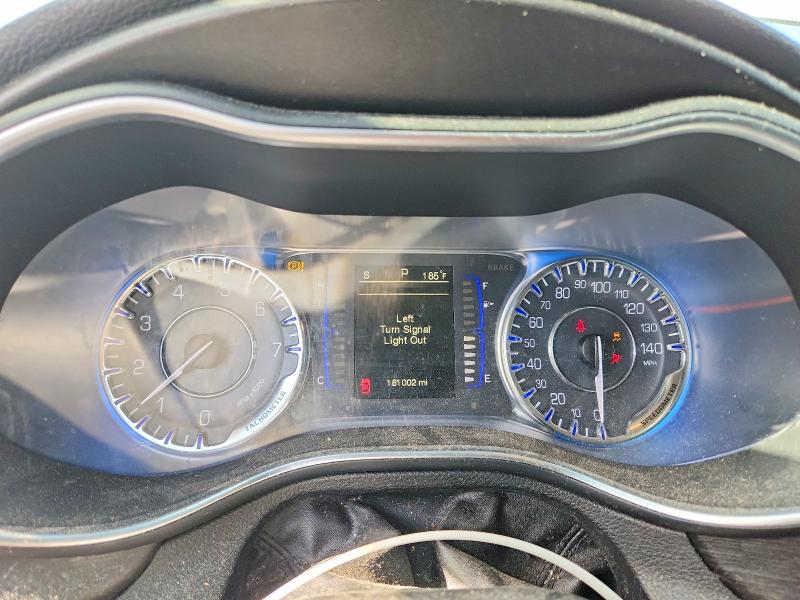 56791526 :رقم المزاد ، 1C3CCCAB8FN592124 vin ، 2015 Chrysler 200 مزاد بيع
