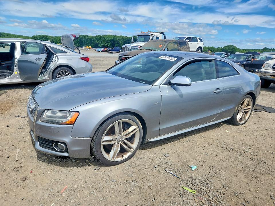 57840426 :رقم المزاد ، WAUVVAFR1AA007700 vin ، 2010 Audi S5 مزاد بيع