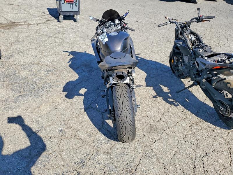 57889096 :رقم المزاد ، JH2PC401X7M001687 vin ، 2007 Honda Cbr600 مزاد بيع