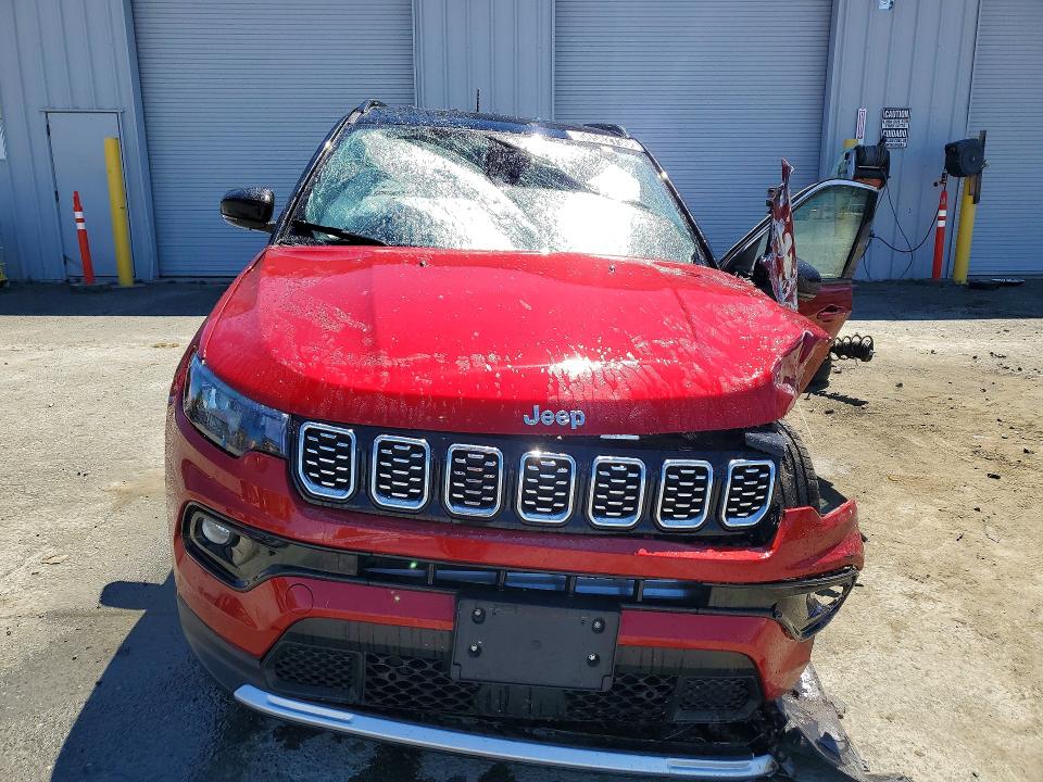 2025 Jeep Compass მანქანა იყიდება აუქციონზე, vin: 3C4NJDCNXST620975, აუქციონის ნომერი: 58582736