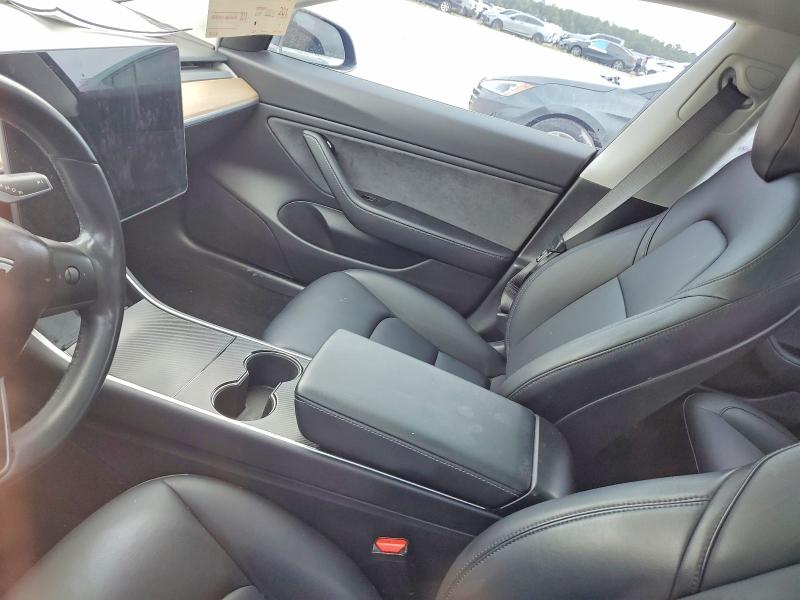 57314556 :رقم المزاد ، 5YJ3E1EA3JF033938 vin ، 2018 Tesla Model 3 Ev 4d 2wd مزاد بيع