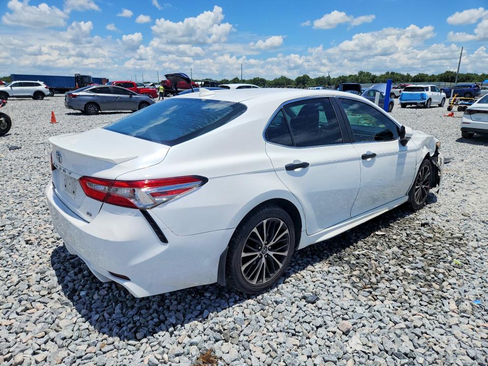 Auction sale of the 2018 Toyota Camry, vin: 4T1B11HK9JU539319, lot number: 57118446