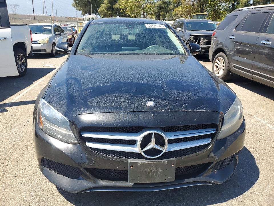 58424286 :رقم المزاد ، 55SWF4JB4FU072716 vin ، 2015 Mercedes-benz C مزاد بيع