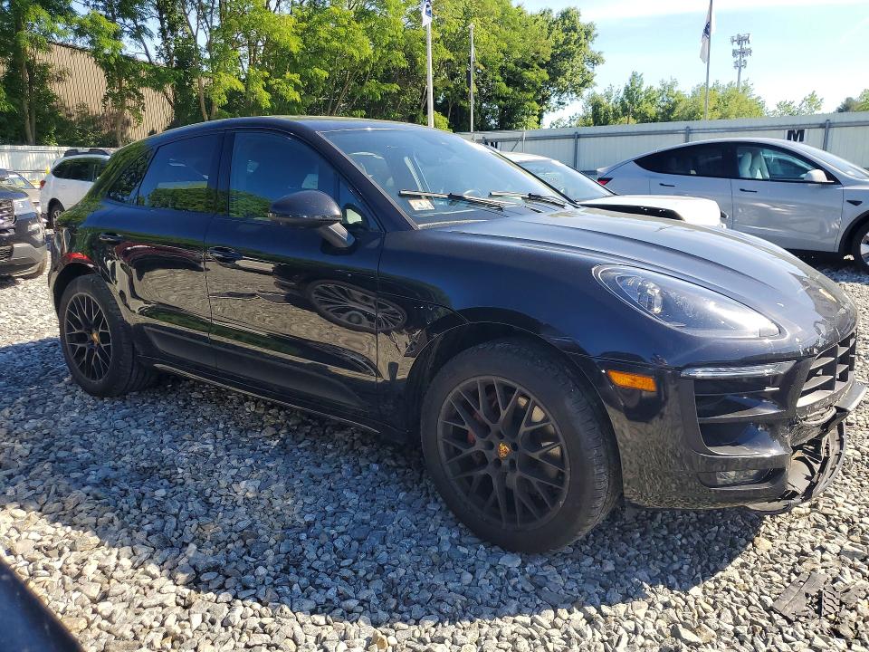 2017 Porsche Macan მანქანა იყიდება აუქციონზე, vin: WP1AG2A54HLB52300, აუქციონის ნომერი: 56413776