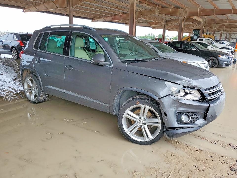 2014 Volkswagen Tiguan მანქანა იყიდება აუქციონზე, vin: WVGAV3AX9EW011145, აუქციონის ნომერი: 57598386