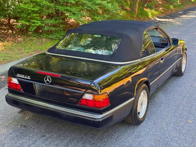 Auction sale of the 1993 Mercedes-benz 300, vin: WDBEA66E7PB922559, lot number: 58223556
