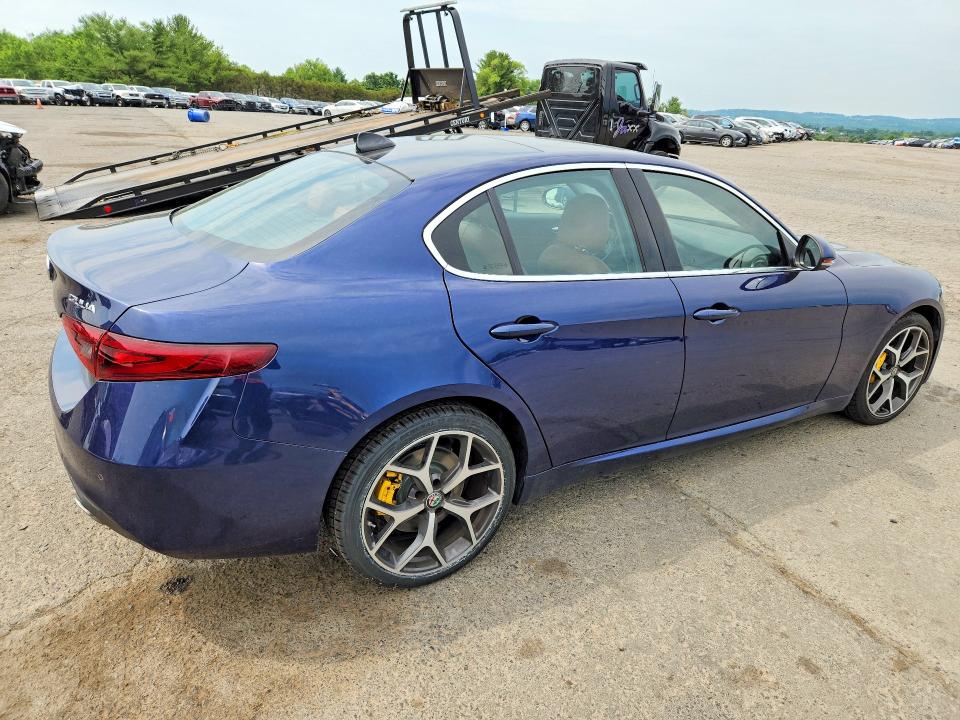 2021 Alfa Romeo Giulia მანქანა იყიდება აუქციონზე, vin: ZARFANBN1M7645742, აუქციონის ნომერი: 58210316