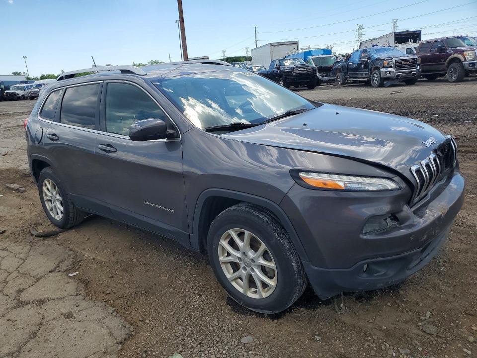 57247076 :رقم المزاد ، 1C4PJMCX8JD581964 vin ، 2018 Jeep Cherokee مزاد بيع