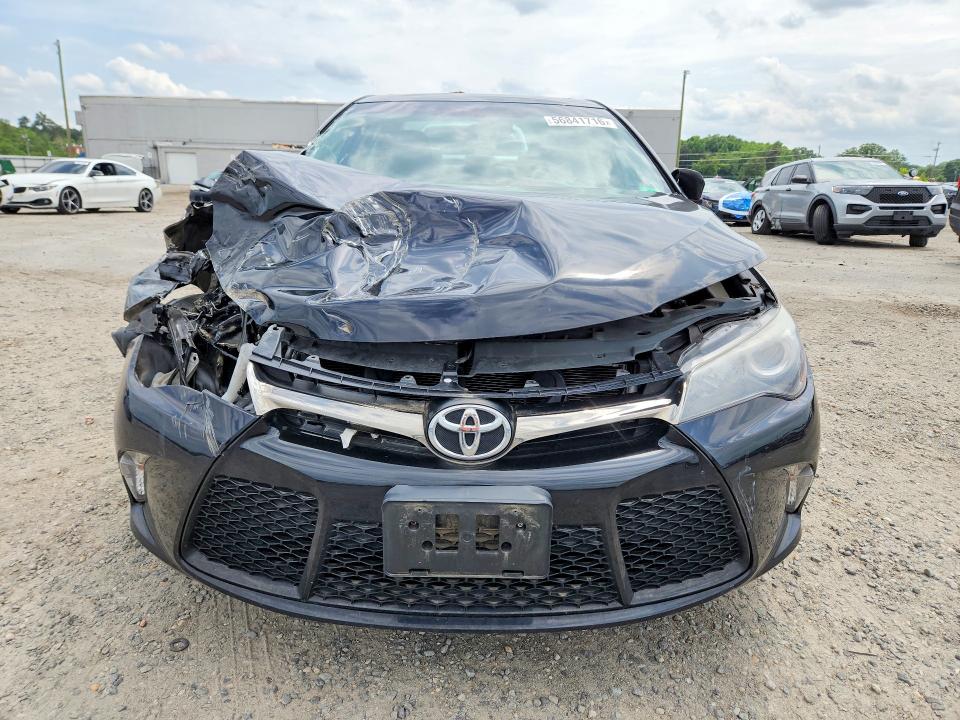56841716 :رقم المزاد ، 4T1BF1FK9HU449389 vin ، 2017 Toyota Camry مزاد بيع